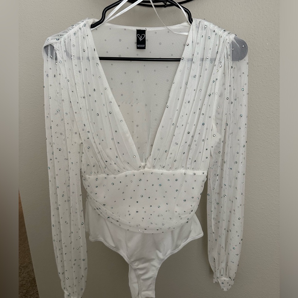 White Wondsor bodysuit